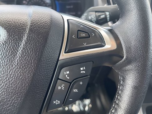 Used 2024 Ford Edge SEL image 17