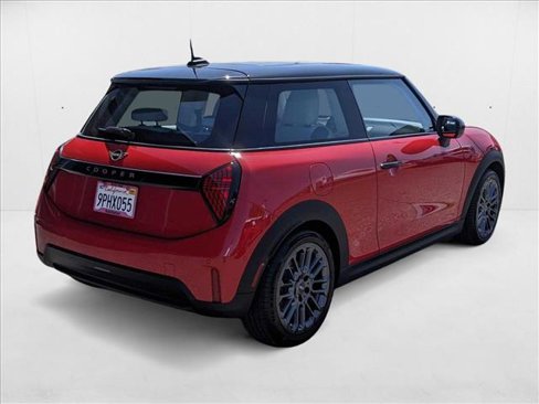 Certified 2025 MINI Cooper 2-Door Hardtop image 5