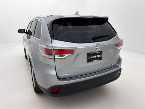 Used 2016 Toyota Highlander Limited image 8