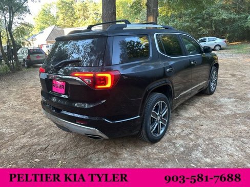 Used 2017 GMC Acadia Denali image 11