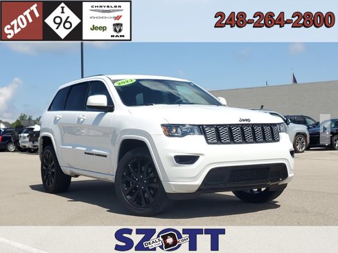Used 2022 Jeep Grand Cherokee Laredo X image 1