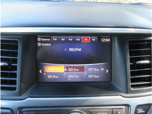 Used 2017 Nissan Pathfinder SL w/ SL Premium Package image 15