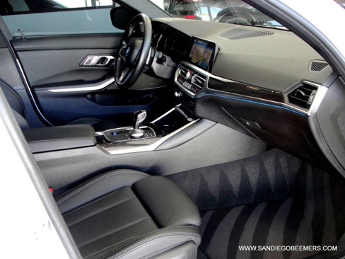 Used 2022 BMW 330e w/ M Sport Package image 41