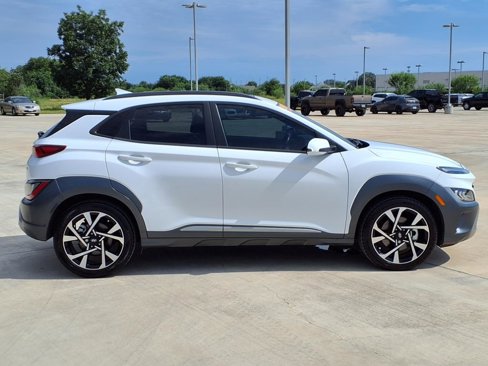 Used 2023 Hyundai Kona Limited image 10