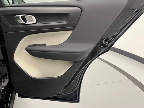 Used 2019 Porsche Macan image 31