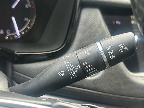 Used 2018 Cadillac XT5 Premium Luxury image 29