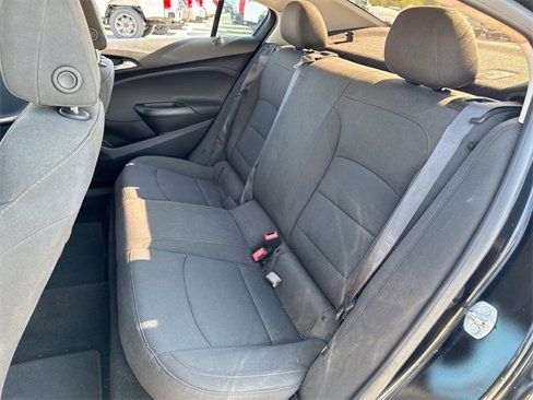 Used 2017 Chevrolet Cruze LS image 21