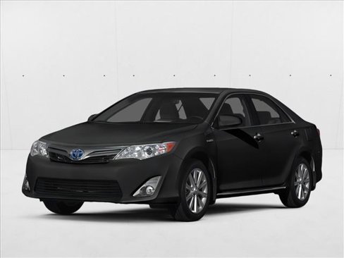 Used 2014 Toyota Camry XLE image 1