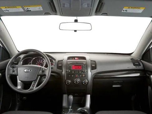 Used 2011 Kia Sorento LX image 10