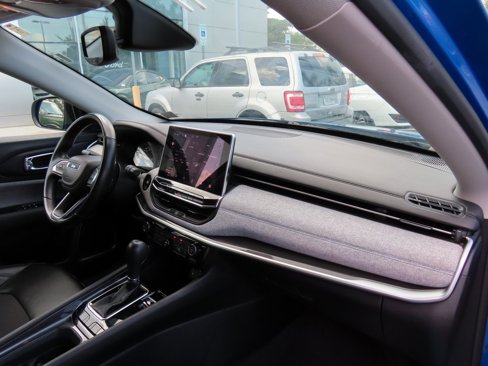 Used 2022 Jeep Compass Latitude w/ Convenience Group image 16