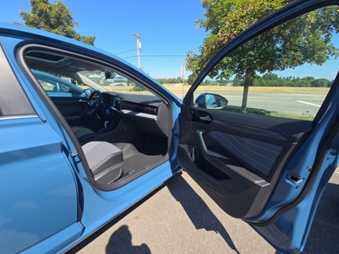 New 2025 Volkswagen Jetta SEL image 10