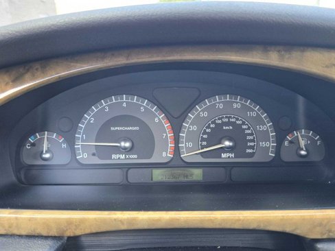 Used 2003 Jaguar S-TYPE R image 12