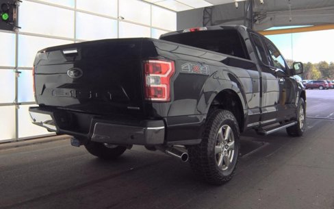 Used 2018 Ford F150 XLT w/ Equipment Group 302A Luxury image 3