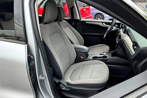 Used 2021 Ford Escape SE image 7