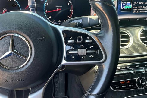 Used 2020 Mercedes-Benz E 350 Sedan image 23