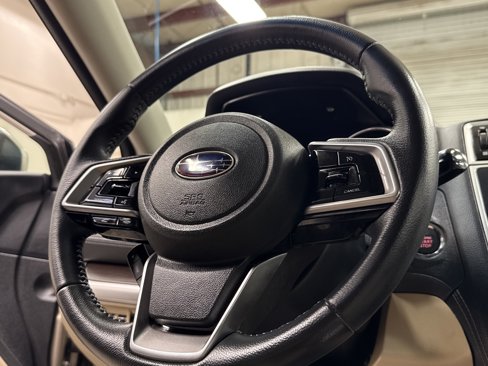 Used 2018 Subaru Legacy 2.5i Limited image 15
