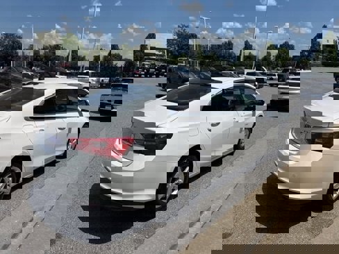 Certified 2024 Chevrolet Malibu LS w/ Driver Confidence Package image 4
