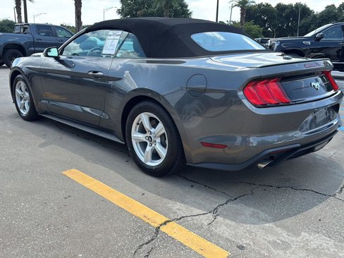 Used 2018 Ford Mustang Premium image 5
