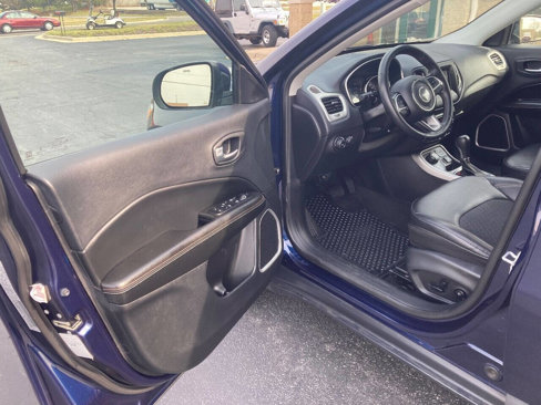 Used 2019 Jeep Compass Latitude w/ Popular Equipment Group image 9