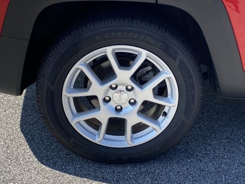 Used 2021 Jeep Renegade Latitude image 29