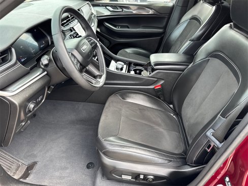 Certified 2023 Jeep Grand Cherokee Altitude image 23