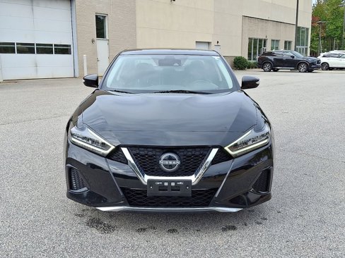 Used 2023 Nissan Maxima SV w/ Floor Mat Group image 2