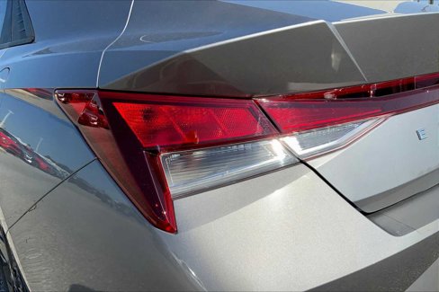 Used 2023 Hyundai Elantra SEL image 27
