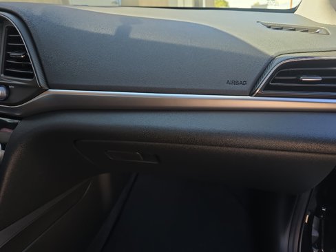 Used 2019 Hyundai Elantra SE w/ Cargo Package image 19