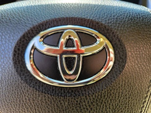 Used 2019 Toyota Highlander XLE image 27
