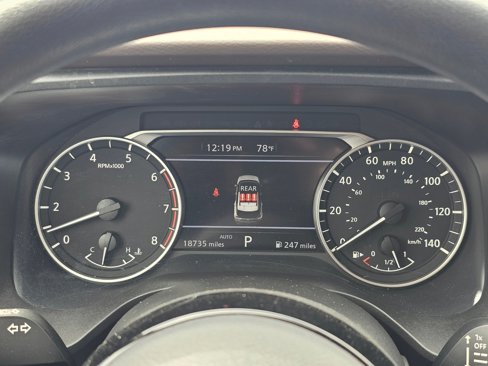 Used 2023 Nissan Rogue SV image 18