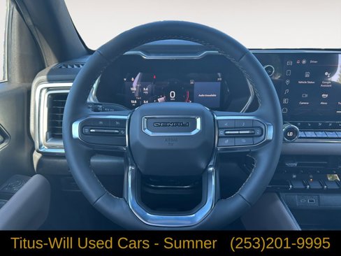 Used 2024 GMC Canyon Denali image 14