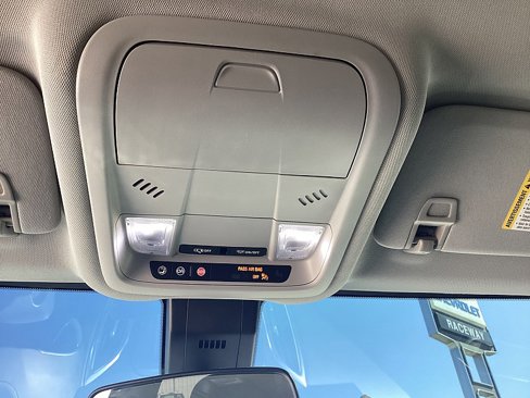 Used 2020 Chevrolet Equinox LT image 27