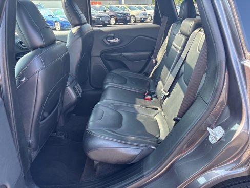 Used 2014 Jeep Cherokee Limited image 17