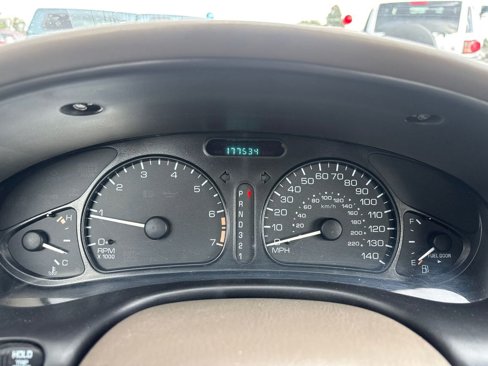 Used 2004 Oldsmobile Alero GL image 12