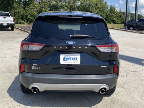 Used 2020 Ford Escape SE image 4