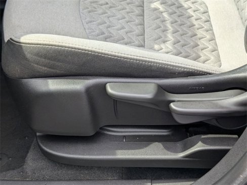 Used 2023 Chevrolet Equinox LS image 16