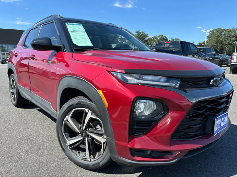 Used 2021 Chevrolet TrailBlazer RS w/ Sun and Liftgate Package image 2