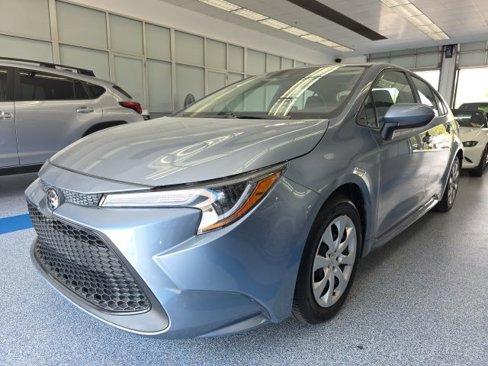 Used 2021 Toyota Corolla LE image 4