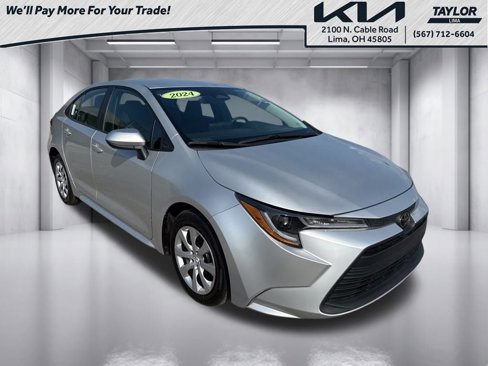 Used 2024 Toyota Corolla LE image 3