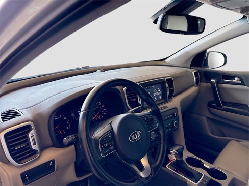 Used 2017 Kia Sportage EX image 9