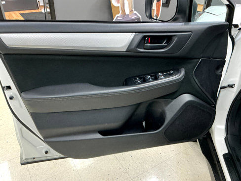 Used 2019 Subaru Outback 2.5i image 11