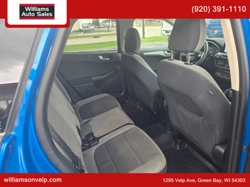 Used 2020 Ford Escape SE image 18