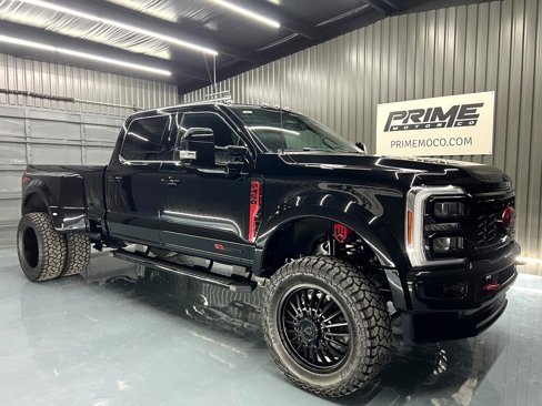 Used 2025 Ford F450 Lariat w/ FX4 Off-Road Package image 2