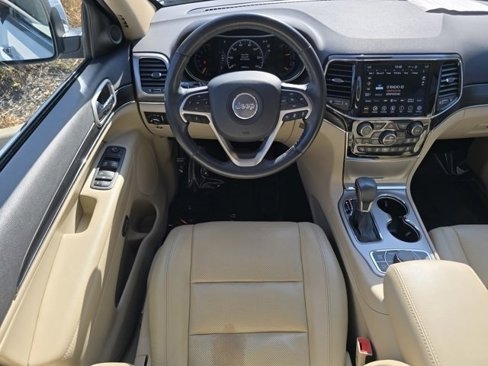 Used 2021 Jeep Grand Cherokee Limited w/ Luxury Group II image 3