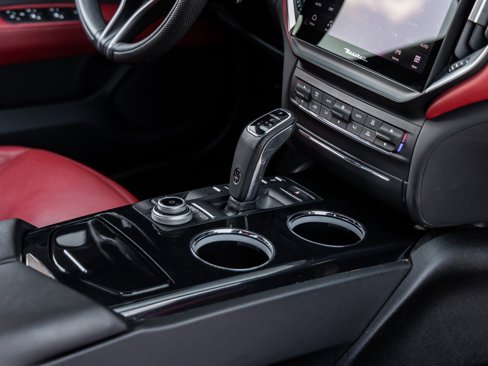 Used 2023 Maserati Ghibli Modena image 33