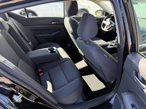 Used 2022 Nissan Altima 2.5 SV image 27