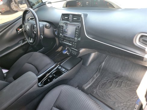 Used 2020 Toyota Prius Prime LE image 22