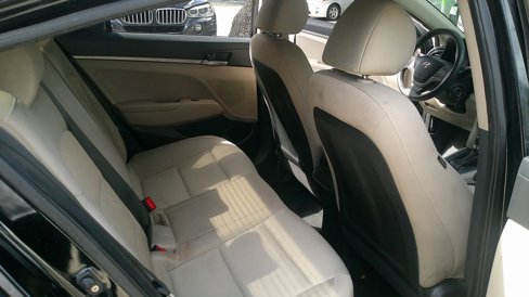 Used 2017 Hyundai Elantra SE image 26