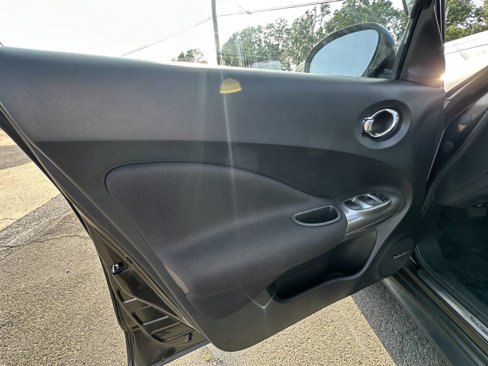 Used 2013 Nissan Juke SV image 10