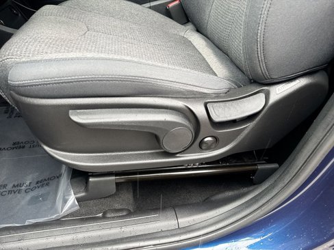 Used 2022 Hyundai Santa Fe SE image 4